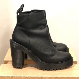 Dr. Martens Magdalena Ankle Boots Sz 7